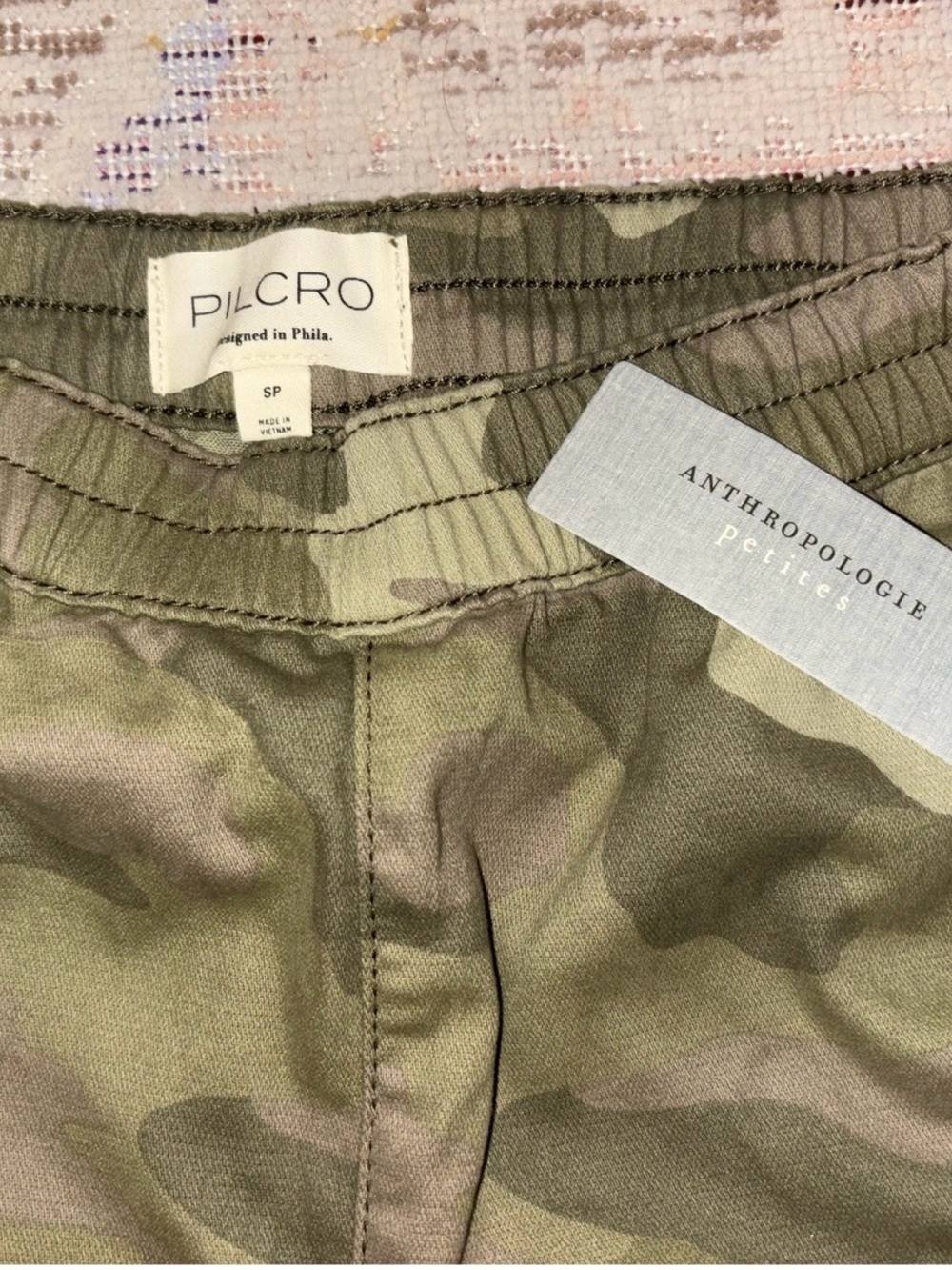 Anthropologie Petites Izzie Relaxed Pull On Camo Barrel Pant - Picture 12 of 13